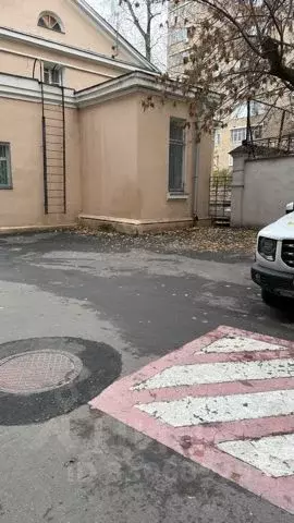 Гараж в Москва Садовая-Самотечная ул., 6С1 (12 м) - Фото 1
