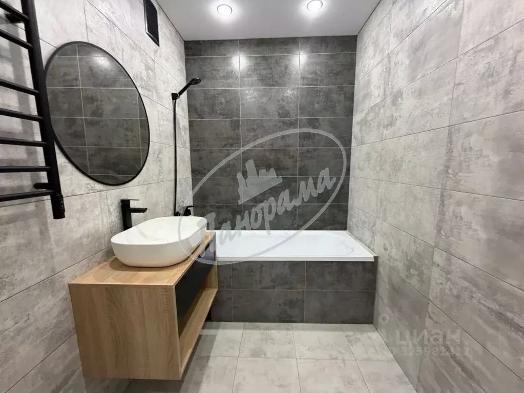 2-к кв. Калужская область, Калуга ул. Минская, 1 (57.8 м) - Фото 1