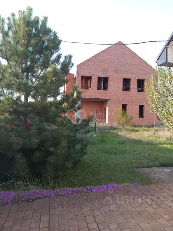 Дом в Волгоградская область, Среднеахтубинский район, Красное с/пос, ... - Фото 1