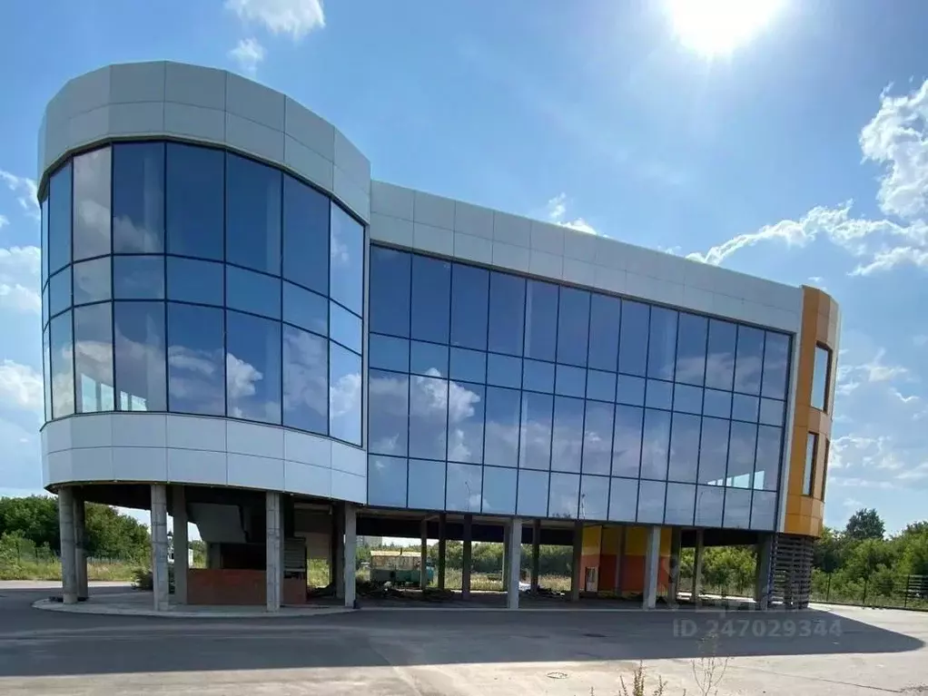 Помещение свободного назначения в Татарстан, Набережные Челны ул. ... - Фото 1