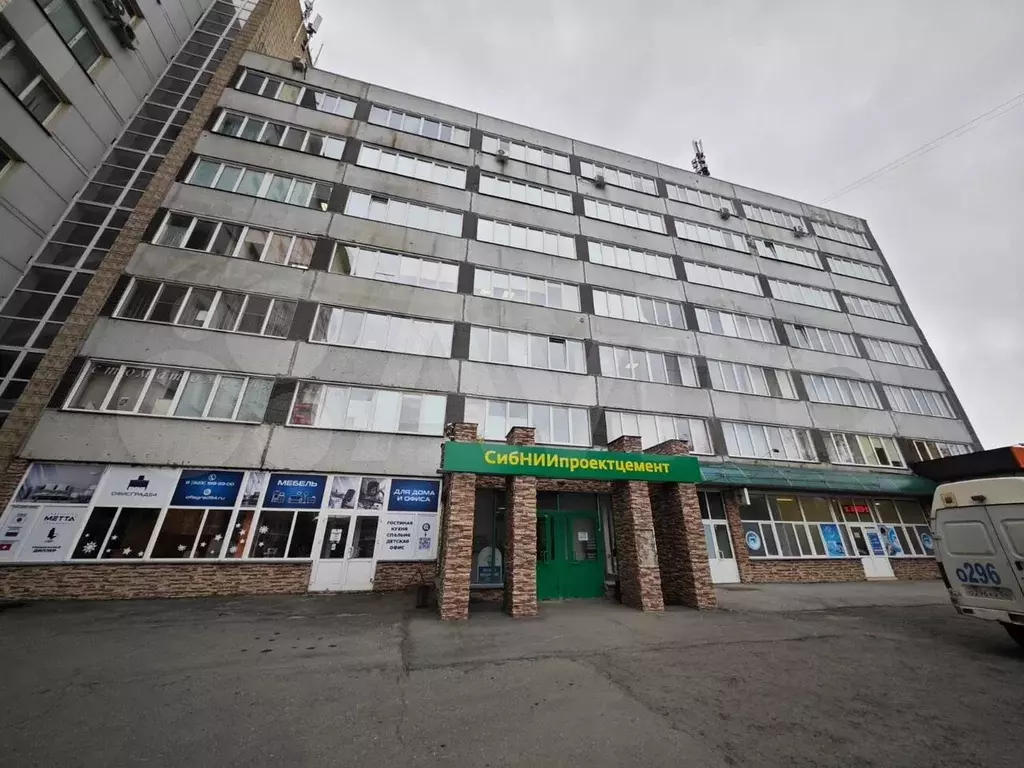 Офис в Октябрьском районе, 52.12 м - Фото 0