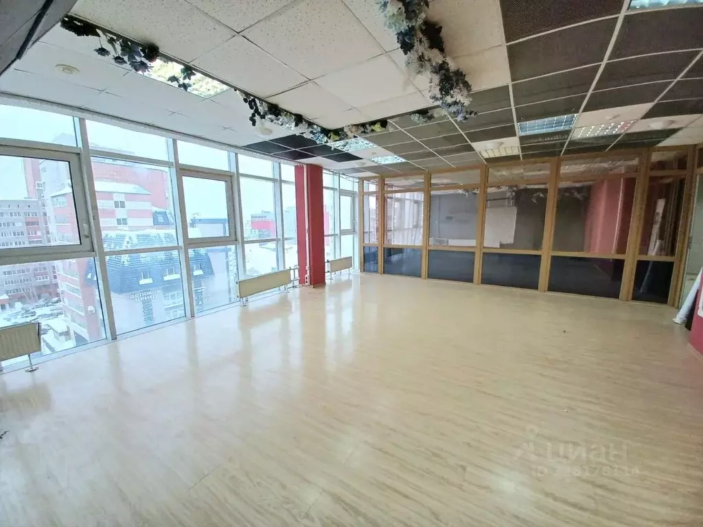 Офис в Пермский край, Пермь ул. Куйбышева, 37 (100 м) - Фото 1