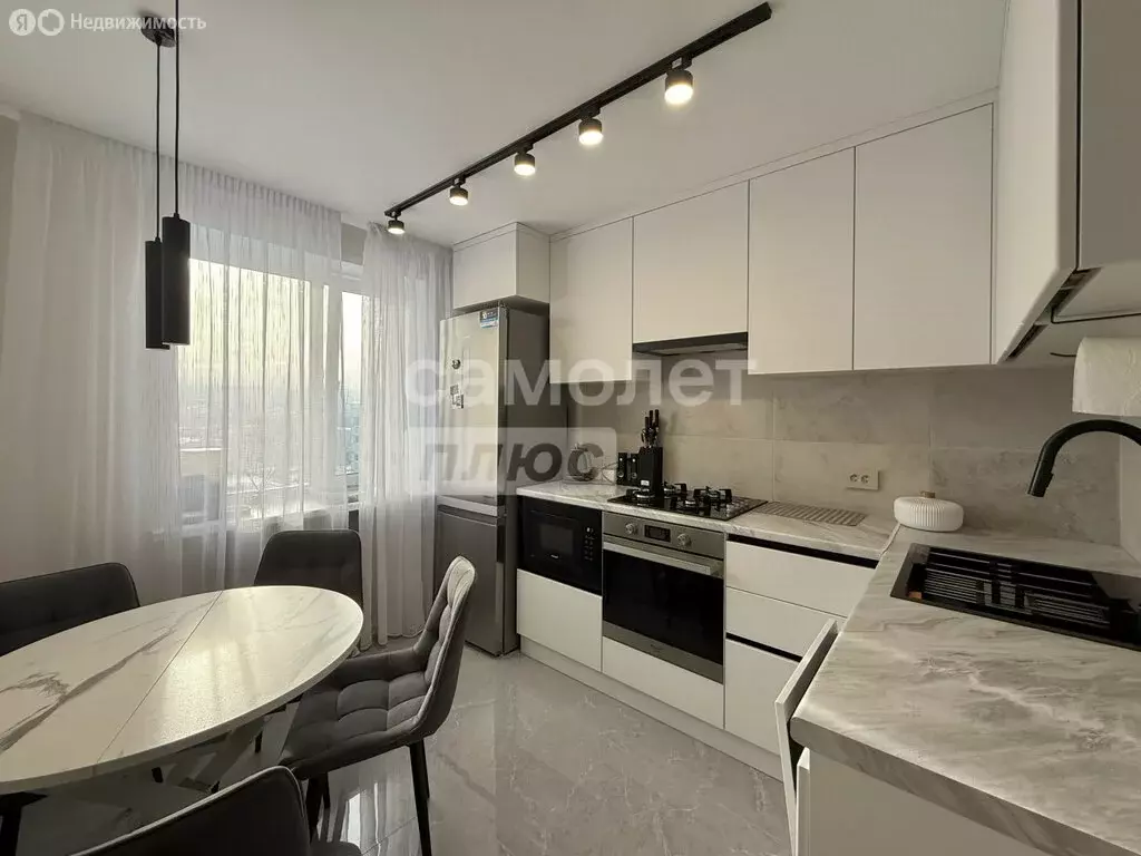 3-комнатная квартира: Пенза, проспект Строителей, 38 (62 м) - Фото 1