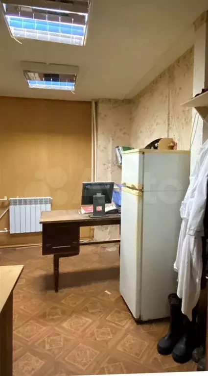 Имущественный комплекс с сельскохозяйственной земл - Фото 0