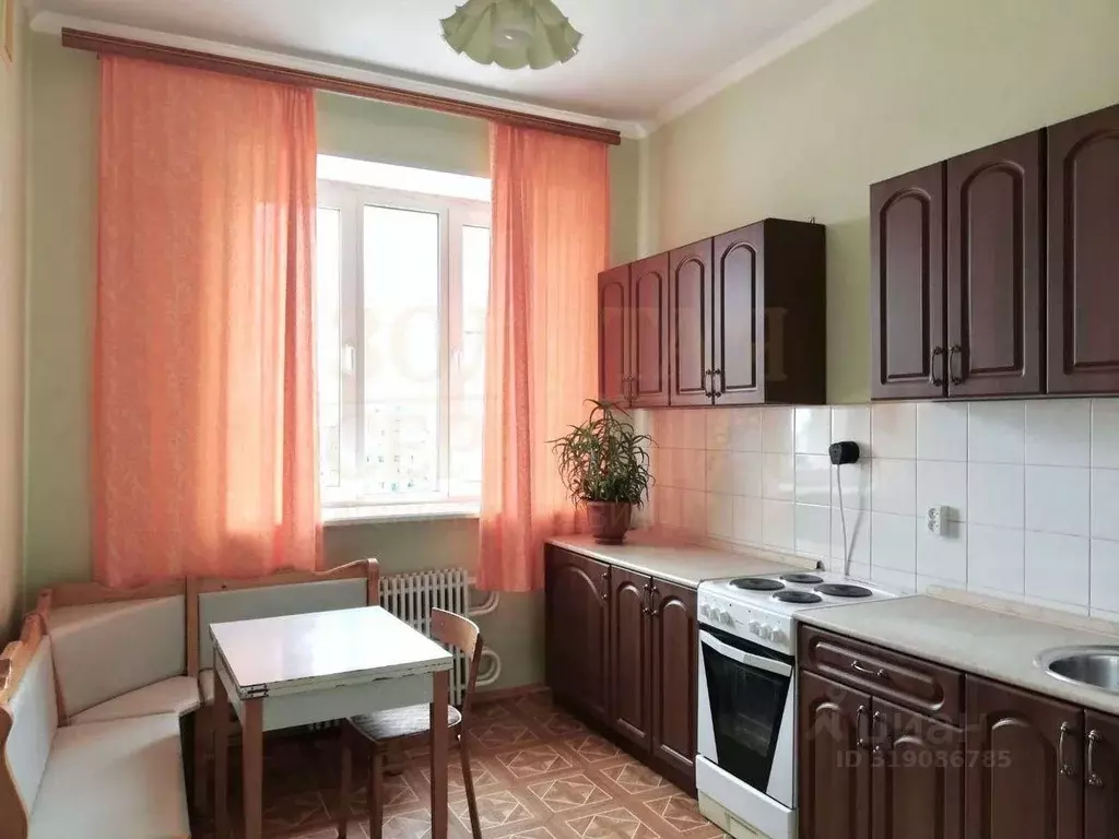 2-к кв. Белгородская область, Старый Оскол Жукова мкр, 18 (76.0 м) - Фото 0