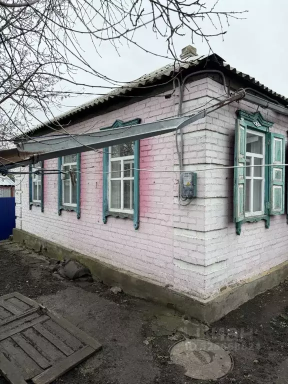 Дом в Ростовская область, Гуково ул. 8 Марта, 7 (65 м) - Фото 1