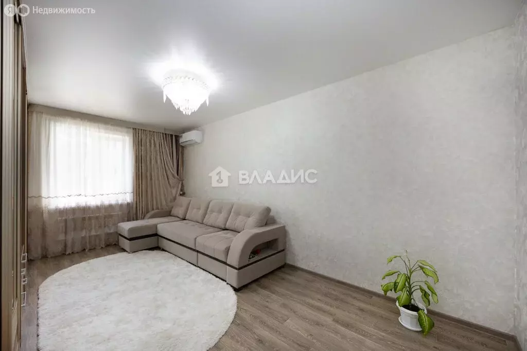 1-комнатная квартира: Чигири, 4-й микрорайон, Полевая улица, 12 (37 м) - Фото 1