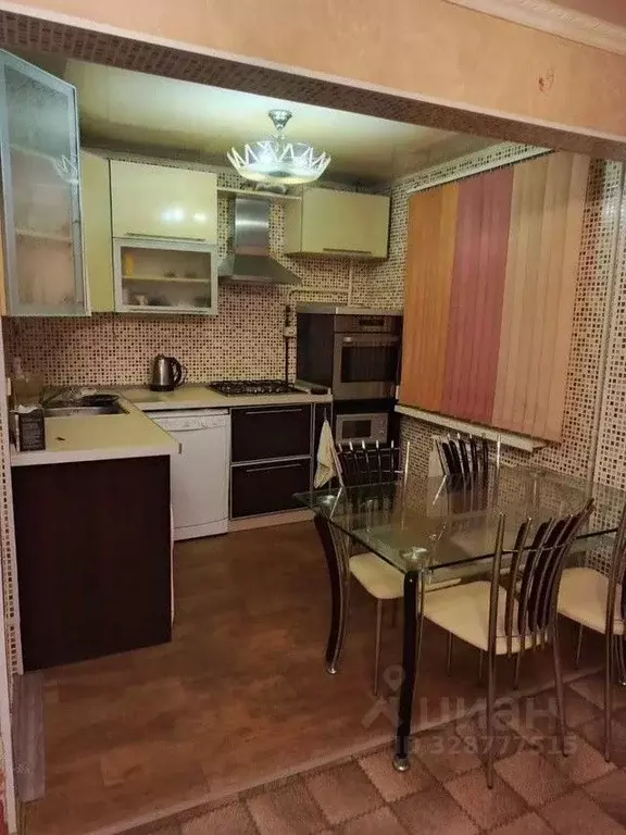 3-к кв. Омская область, Омск Заозерная ул., 18/1 (65.0 м) - Фото 1