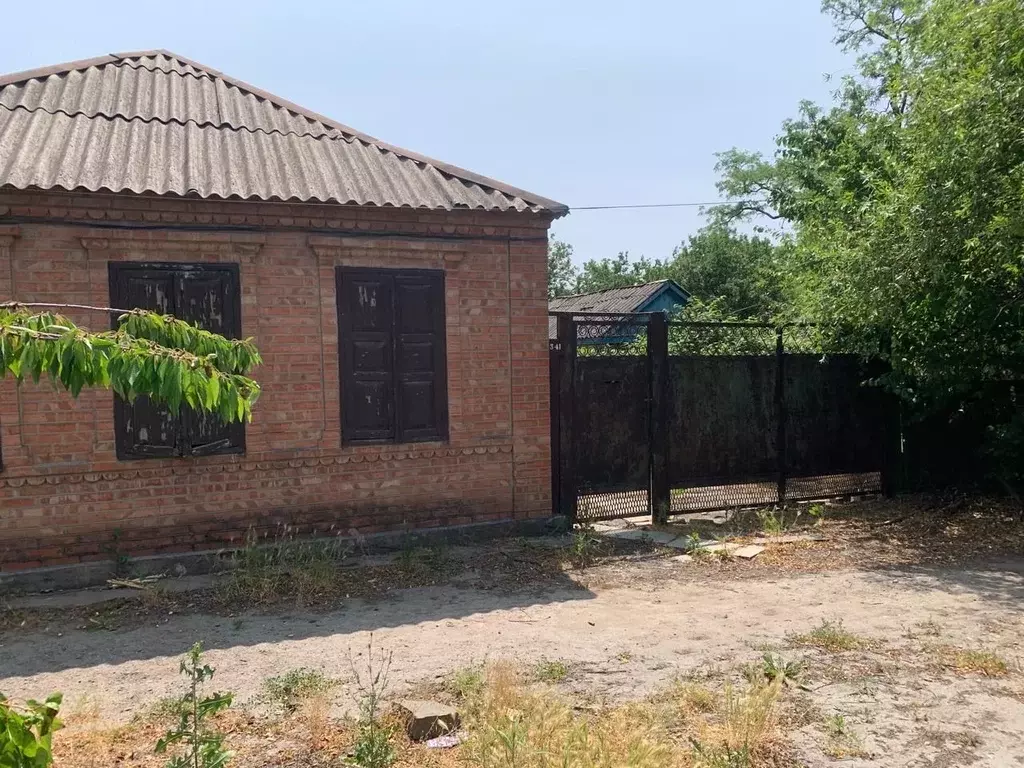 Дом в Ростовская область, Батайск ул. Максима Горького, 341 (97 м) - Фото 0