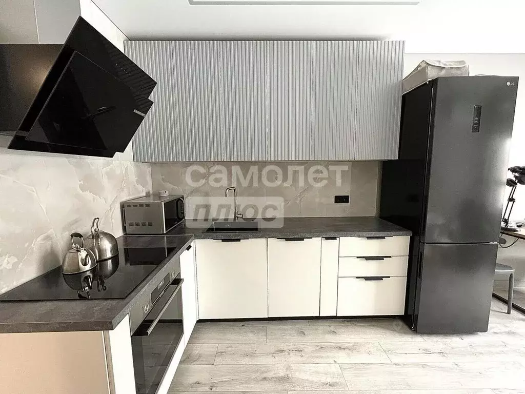 2-к кв. Татарстан, Казань ул. Братьев Батталовых, 20А (50.7 м) - Фото 1