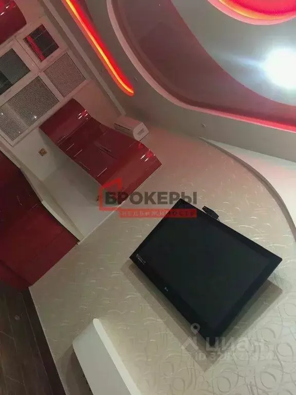 1-к кв. Севастополь просп. Победы, 2б (55.0 м) - Фото 2