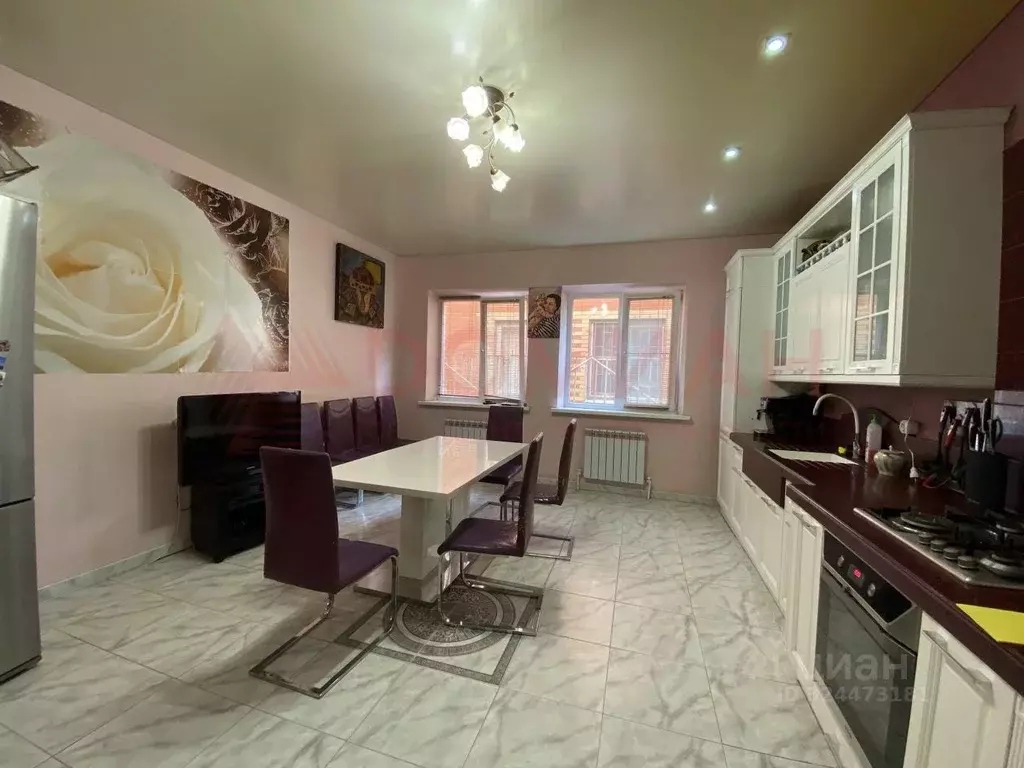 Дом в Ростовская область, Ростов-на-Дону Юбилейная ул., 21 (246 м) - Фото 2