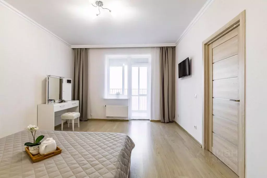 2-к кв. Свердловская область, Екатеринбург ул. Азина, 25 (75.0 м) - Фото 1