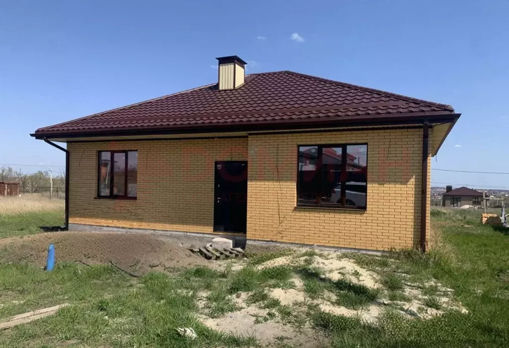 Дом в Ростовская область, Аксай ул. Михаила Ковалева, 6 (100 м) - Фото 1