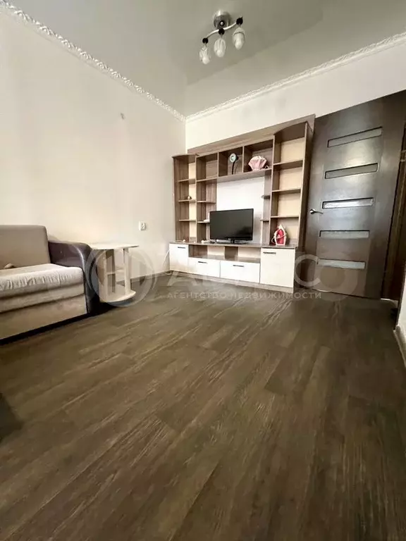 1-к. квартира, 38 м, 1/3 эт. - Фото 0