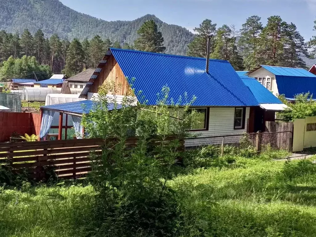 Дом в Алтай, Чемальский район, пос. Усть-Сема ул. Зеленая, 1 (45 м) - Фото 1