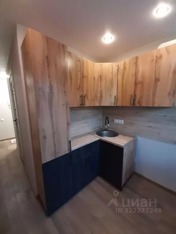 2-к кв. Красноярский край, Красноярск Волгоградская ул., 13а (45.0 м) - Фото 0