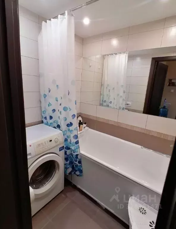 2-к кв. Саха (Якутия), Якутск ул. Хабарова, 11 (55.0 м) - Фото 1