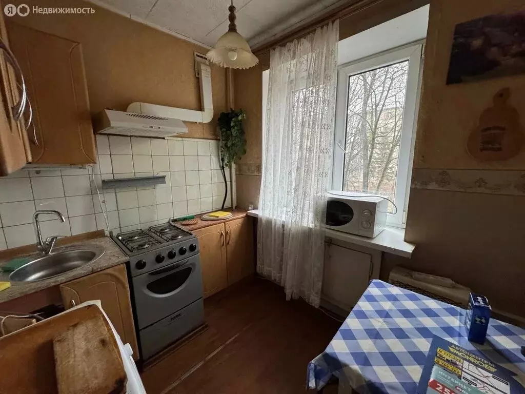 2-комнатная квартира: Калининград, улица Маршала Борзова, 84 (47 м) - Фото 1