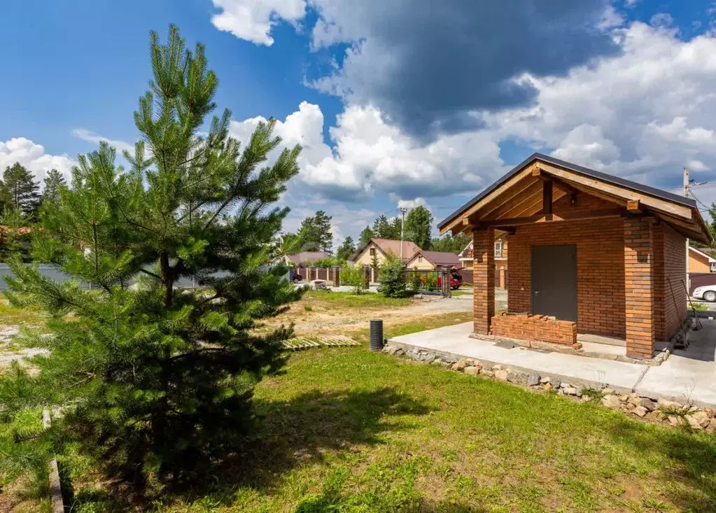 Дом в Свердловская область, Верхнее Дуброво пгт ул. Рябиновая, 12 (75 ... - Фото 0