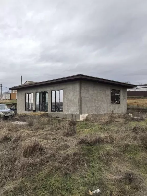 Дом в Крым, Бахчисарайский район, Тенистовское с/пос, с. Суворово ул. ... - Фото 1