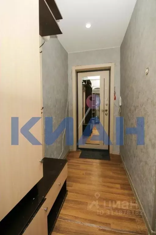 2-к кв. Красноярский край, Красноярск Парашютная ул., 12 (44.6 м) - Фото 0