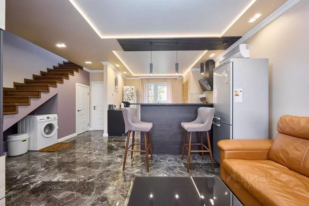 Таунхаус в Краснодарский край, Краснодар ул. Семена Медведева, 8 (90 ... - Фото 2