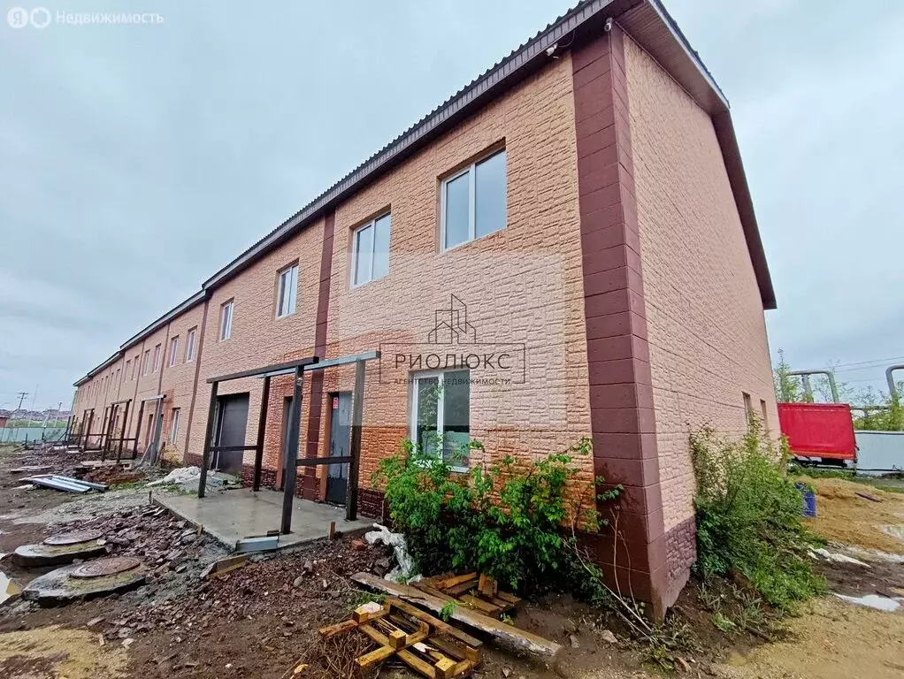 Квартира-студия: Магнитогорск, улица Калмыкова, 56 (150 м) - Фото 2