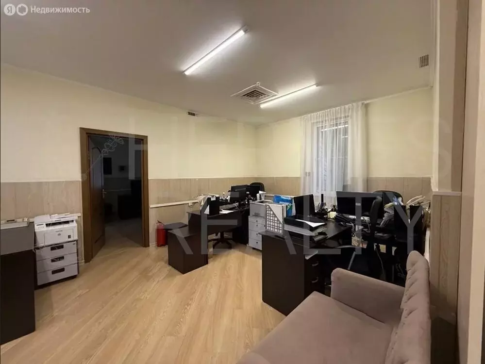 Торговая площадь (523 м) - Фото 2