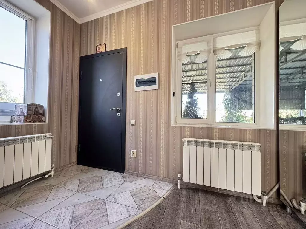 Дом в Астраханская область, Астрахань Солнечный пер., 7 (230 м) - Фото 2