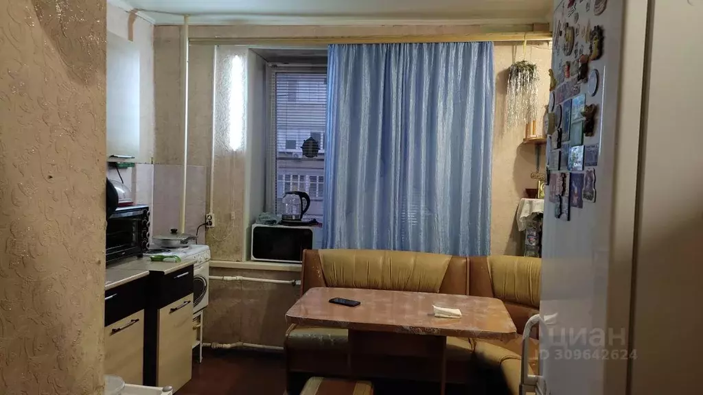 2-к кв. Астраханская область, Астрахань ул. Фиолетова, 1-3 (38.0 м) - Фото 1