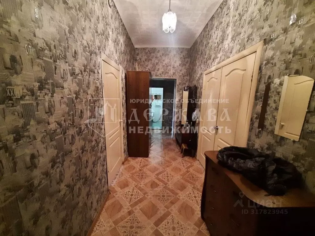 3-к кв. Кемеровская область, Кемерово Базовая ул., 10 (81.2 м) - Фото 1