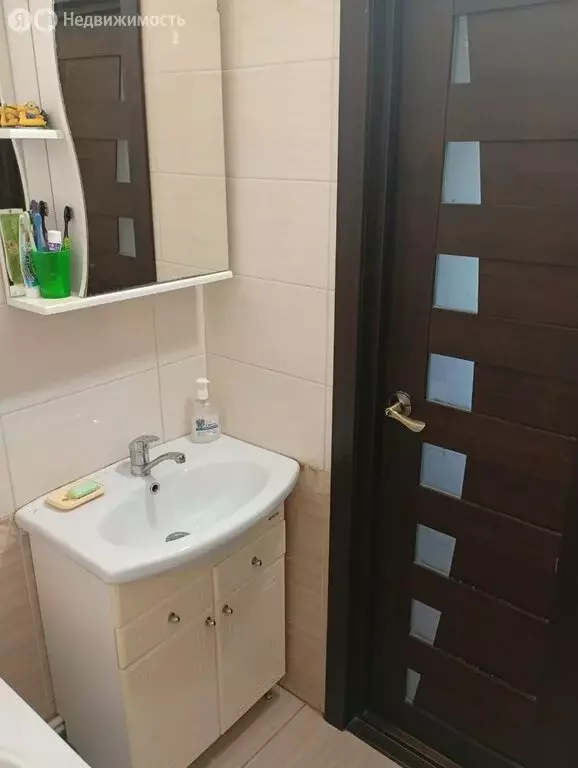 2-комнатная квартира: Великий Новгород, район Колмово, улица Щусева, ... - Фото 0