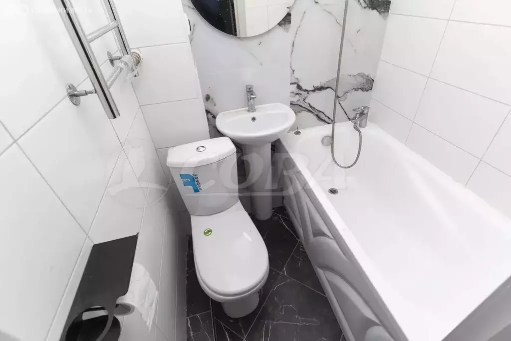 Квартира-студия: Тюмень, улица 30 лет Победы, 79 (17 м) - Фото 1