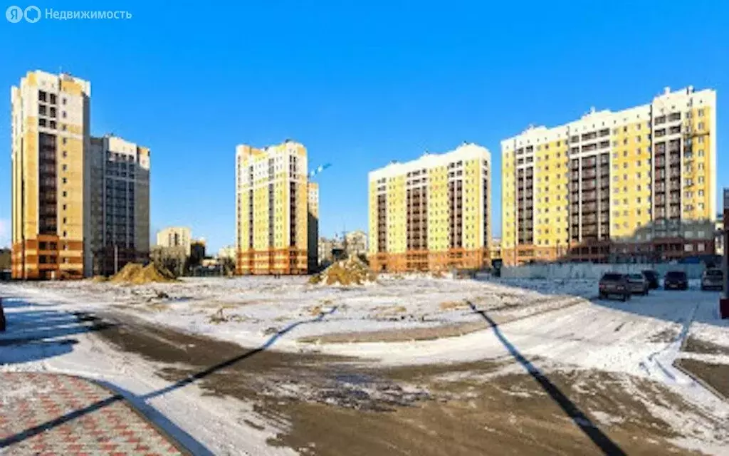 3-комнатная квартира: Омск, улица Красный Путь, 105к4 (78.3 м) - Фото 0