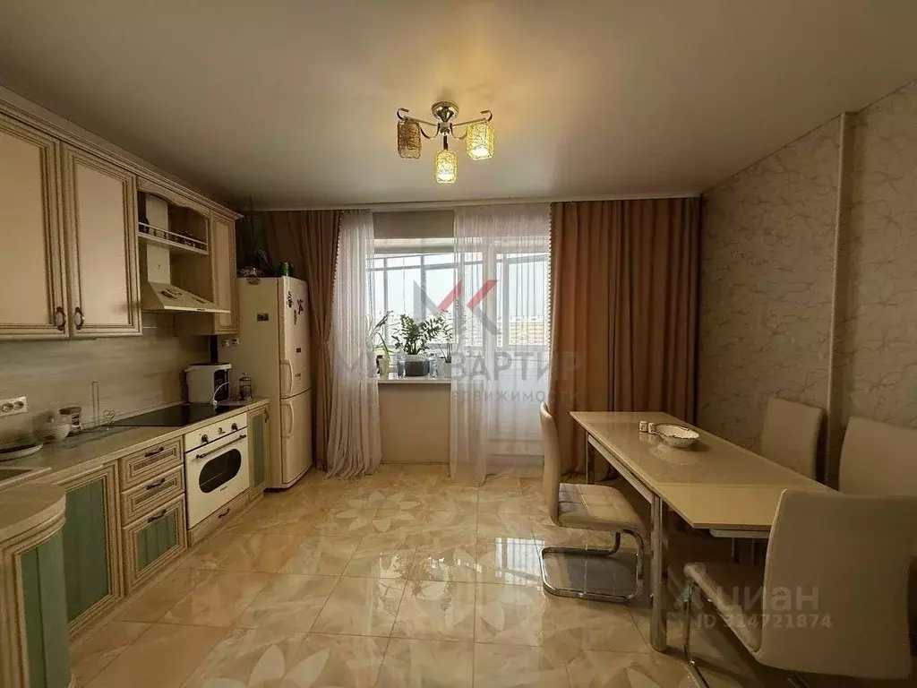 2-к кв. Хакасия, Абакан ул. Стофато, 12А (81.0 м) - Фото 0