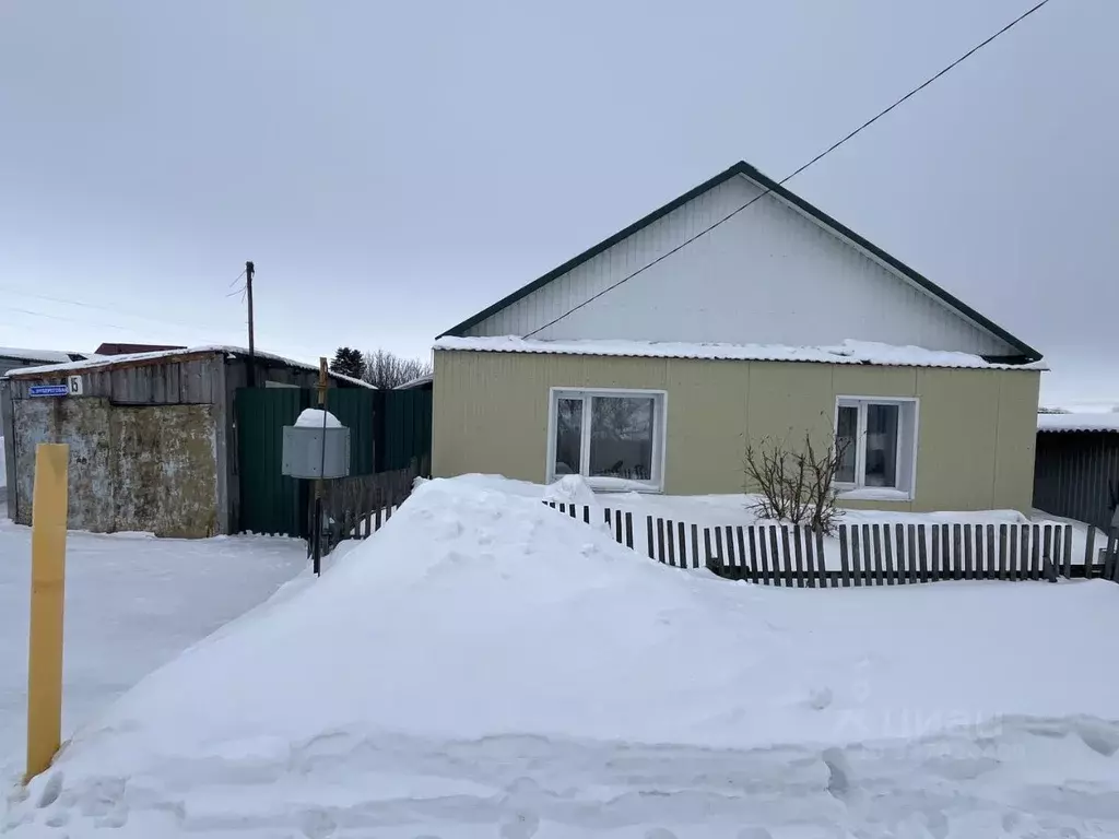 Дом в Омская область, Большеречье рп ул. 2-я Береговая, 15 (48 м) - Фото 1