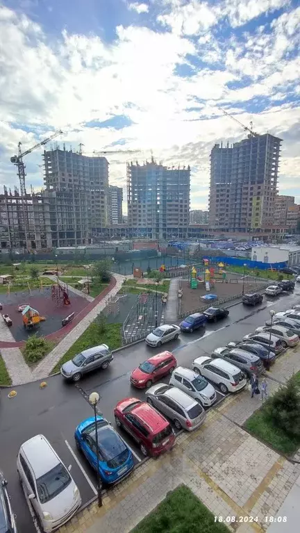 3-к кв. Красноярский край, Красноярск Октябрьская ул., 8 (77.7 м) - Фото 0