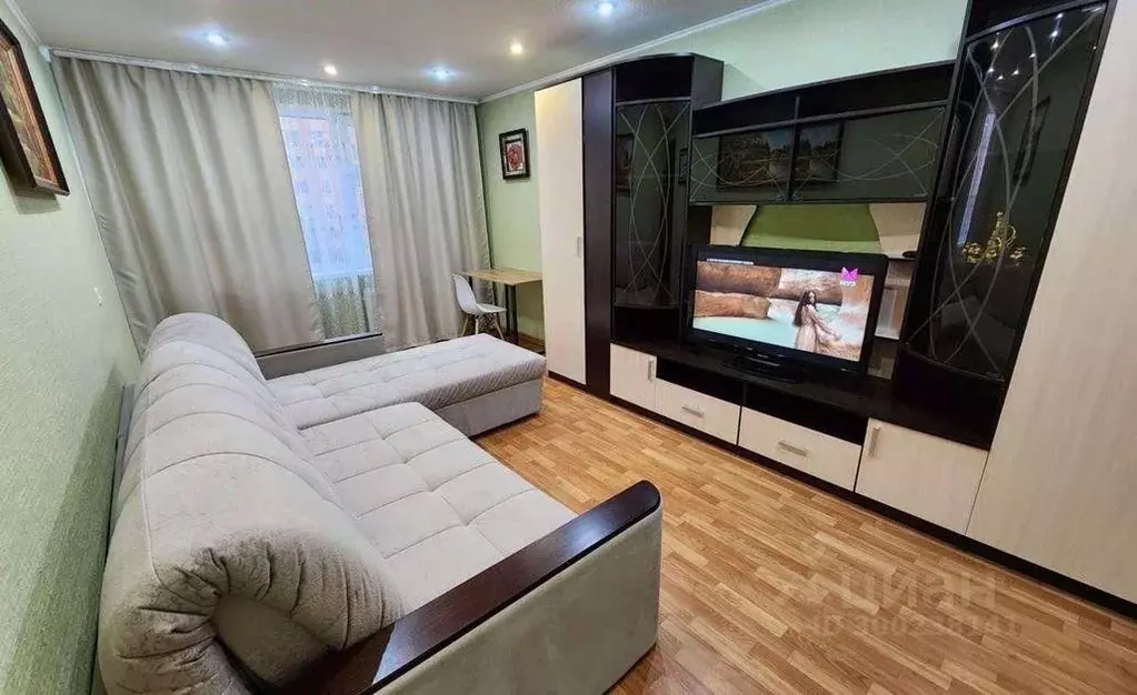 2-к кв. Ямало-Ненецкий АО, Новый Уренгой Мирный мкр, 3/2 (55.0 м) - Фото 1