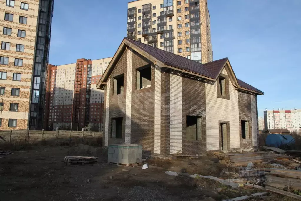 Дом в Красноярский край, Красноярск Пасхальная ул., 7 (172 м) - Фото 1