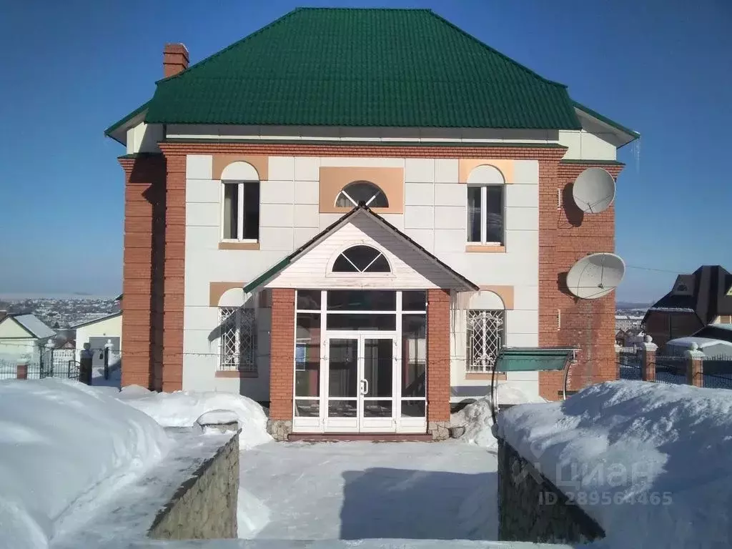 Дом в Алтайский край, Белокуриха Рождественская ул., 2 (320 м) - Фото 0