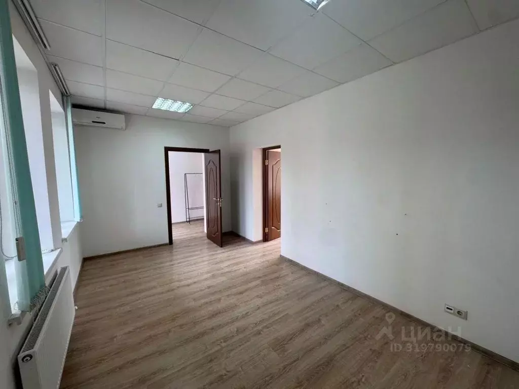 Офис в Краснодарский край, Краснодар Центральный мкр, ул. Советская, ... - Фото 0