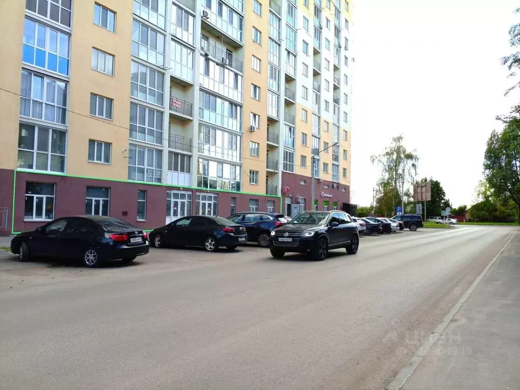 Торговая площадь в Саратовская область, Энгельс просп. Фридриха ... - Фото 0