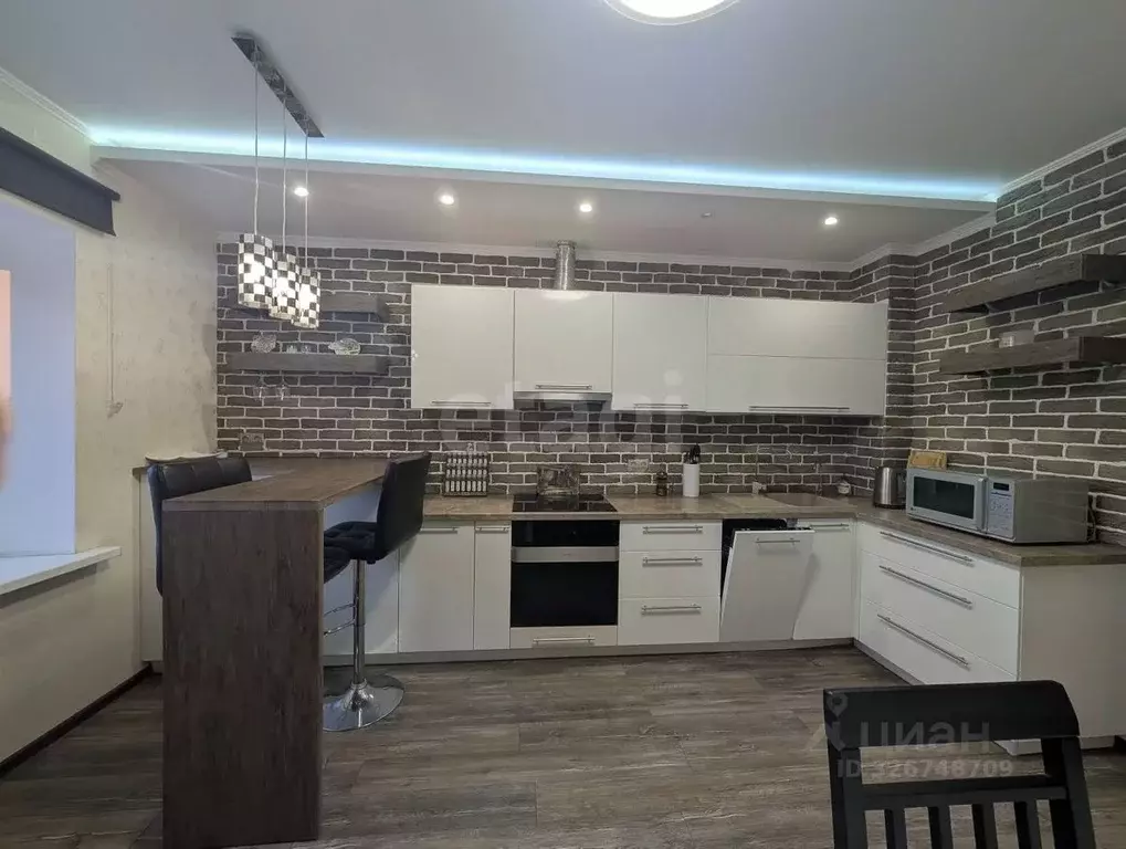 2-к кв. Тюменская область, Тюмень ул. Салтыкова-Щедрина, 58/3 (70.0 м) - Фото 2