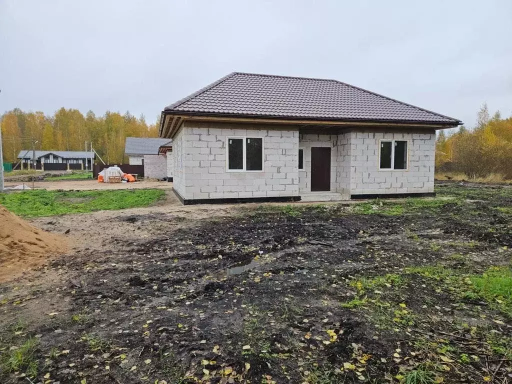 Дом в Ленинградская область, Кировский район, Синявинское городское ... - Фото 1