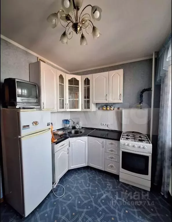 1-к. квартира, 40 м, 7/9 эт. - Фото 0