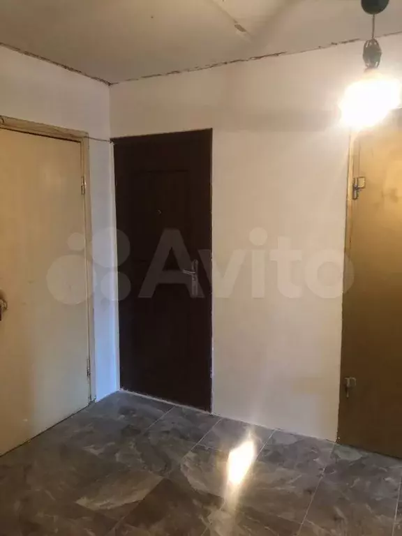 Комната 18 м в 3-к., 3/5 эт. - Фото 1