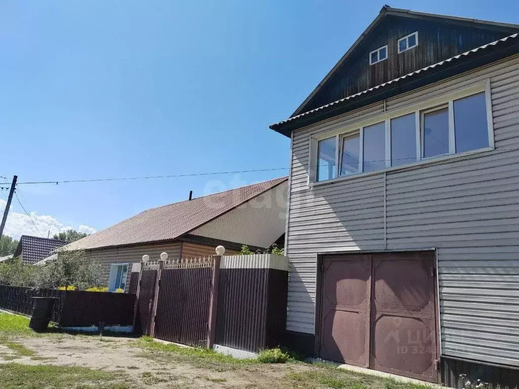 Дом в Бурятия, Кабанский район, с. Кабанск, 4-й кв-л 22 (73 м) - Фото 1