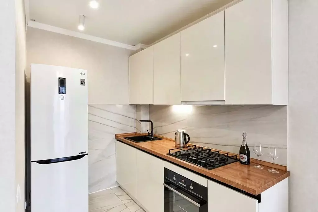 1-к кв. Севастополь ул. Челнокова, 17к1 (45.0 м) - Фото 1