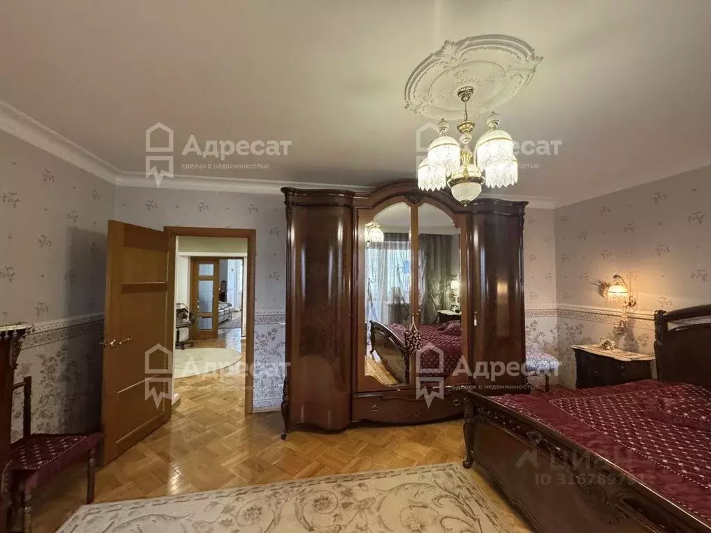 2-к кв. Волгоградская область, Волгоград бул. Энгельса, 34Д (98.8 м) - Фото 0